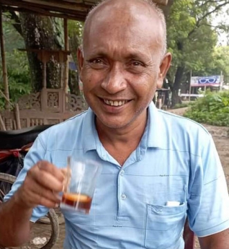 শিল্পি আঃ গনির শরীরে সফল অস্ত্র পচার সুস্থ্যতা কামনা