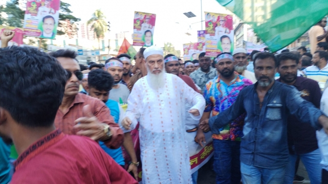 অধ্যাপক রেজাউল করিমের নেতৃত্বে বিএনপির র‍্যালিতে হাজারো নেতাকর্মী 