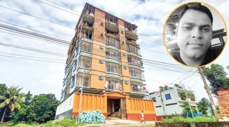 তৃতীয় শ্রেণির কর্মচারীর বহুতল বাড়ি!