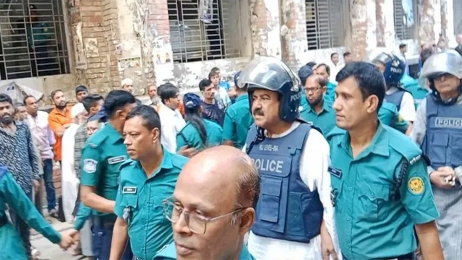পিপির বিরোধিতা, আরজি শাজাহান খানের হাতকড়া নিষিদ্ধ