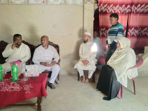 শহীদ ওমর ফারুকের পরিবারের পাশে যুক্তরাজ্য স্বেচ্ছাসেবক দল নেতা আবুল হোসেন