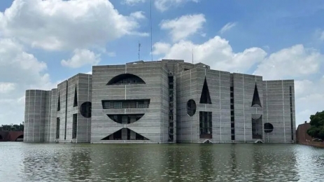 অস্থায়ী সরকারের বিলুপ্তি, প্রতিষ্ঠাতা শেখ মুজিব, ধর্মনিরপেক্ষতা – পঞ্চদশ সংশোধনীর চারপাশে কী ঘটেছিল?