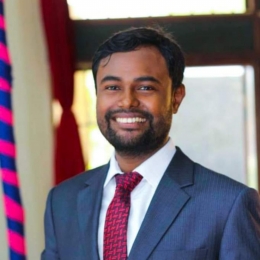 একই ব্যাক্তির বিরুদ্ধে একাধিক চাঁদাবাজির অভিযোগ, নিরব প্রশাসন।।
