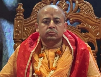 চিন্ময় কৃষ্ণ আকস্মিক গ্রেপ্তারে উত্তাল রাজধানী চলছে  বিক্ষোভ মিছিল 