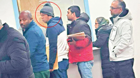 নিউইয়র্কে প্রকাশ্যে দেখা মিলল আলোচিত ‘পানি জাহাঙ্গীর’-এর