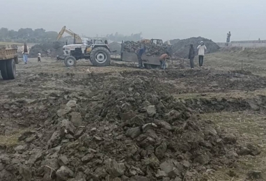 চাঁদাবাজির অভিযোগ, ব্যাংক কর্মকর্তার দাবি মাটি বিক্রির প্রতিবাদ করায় প্রতিহিংসার শিকার!