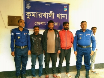 গড়াই নদী থেকে পাউবোর পাইপ চুরি, গ্রেফতার ৩