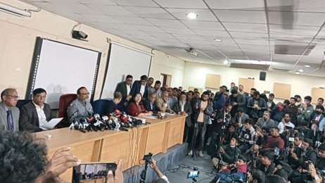 জরুরি বৈঠকে সিদ্ধান্ত: ঢাবির অধীনে থাকছে না ৭ কলেজ