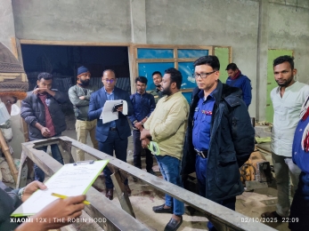 নলছিটিতে পলিথিন কারখানায় মোবাইল কোর্ট,দশ হাজার টাকা জরিমানা।