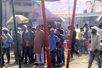 বিএনপির সম্মেলনে, দলবল নিয়ে হাজির যুবলীগ নেতা