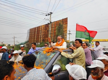 টাঙ্গাইল জেলা বিএনপির প্রতিষ্ঠাতা আ. সালাম পিন্টুর সংবর্ধনা অনুষ্ঠিত