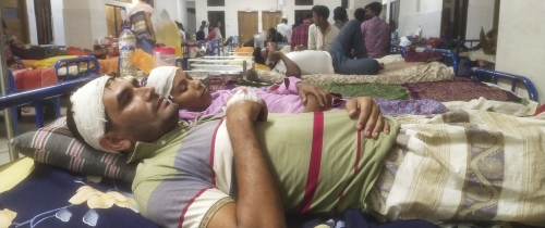 বড় ভাইকে হত্যা করতে ছোট দুই ভাইয়ের সন্ত্রাসী ভাড়া। 
