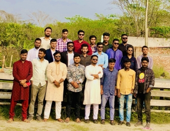 আনন্দ ভ্রমণে প্রাণবন্ত দিন কাটালেন শিক্ষার্থীরা