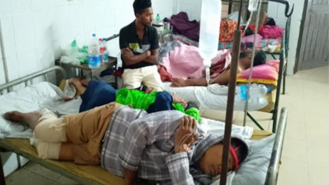  ‘বিএনপি’ অফিসে ‘বোমা’ হামলা,আহত ৩