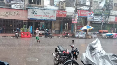 সারাদেশে সন্ধ্যার মধ্যে দমকা হাওয়াসহ বজ্রবৃষ্টির পূর্বাভাস