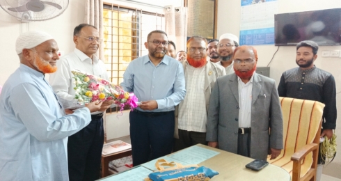 হাতীবান্ধা সরকারি আলিমুদ্দিন ডিগ্রি কলেজ এর নবাগত অধ্যক্ষকে জামায়াতে ইসলামীর সংবর্ধনা।