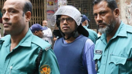 কারাগারে মানবেতর জীবন- যাপন করছেন - পলক 