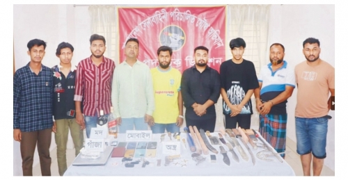 সেনাবাহিনীর অভিযানে  কুমিল্লায় কিশোর গ্যাং এর আরোও ১৮ জনকে গ্রেপ্তার।