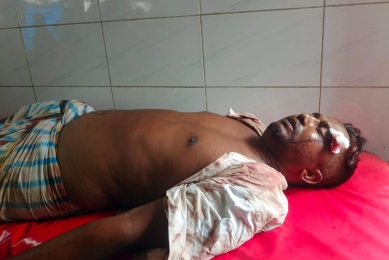 জমি দখলের জেরে শ্রীপুরে রক্তাক্ত ঘটনা, ব্যবসায়ী হাসপাতালে