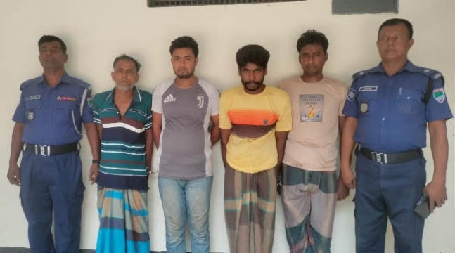 চৌগাছায় ব্যবসায়ীর টাকা ছিনতাই 