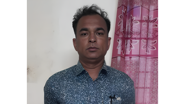 লালমনিরহাটের দহগ্রাম ইউনিয়ন আওয়ামী লীগ নেতা ও পলাতক চেয়ারম্যান হাবিবুর রহমান আটক