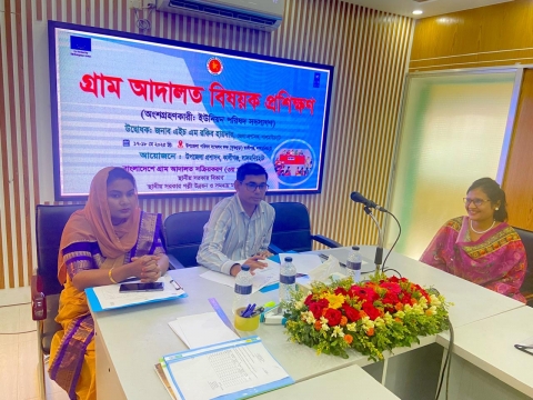 গ্রাম আদালতের কার্যক্রমের প্রসারে প্রশিক্ষণের বিকল্প নেই: জেলা প্রশাসক