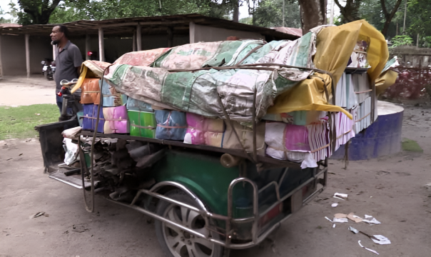 লালমনিরহাটে সাড়ে ১৩ মণ সরকারি পাঠ্যপুস্তক উদ্ধার, ২ জনকে কারণ দর্শন