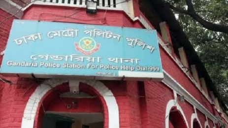 নিষিদ্ধ সংগঠনের সাবেক নেতা রায়হান ইসহাককে পুলিশের হাতে তুলে দিল ছাত্রদল