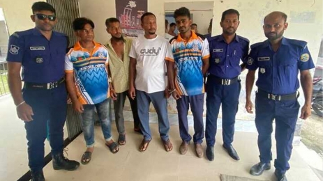 গরুর হাটে চাঁদাবাজির ঘটনায় গ্রেফতার- ৪ 