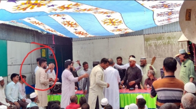 জামায়াতের কর্মীসভায় ছাত্রলীগ নেতা, ভাইরাল ছবি ঘিরে বিতর্ক