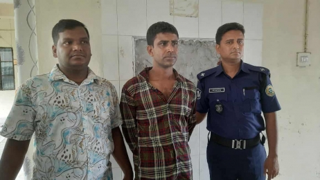 নলছিটিতে গাঁজা-ইয়াবাসহ যুবক আটক,মাদক বিক্রির নগদ ৭০ হাজার টাকা উদ্ধার।