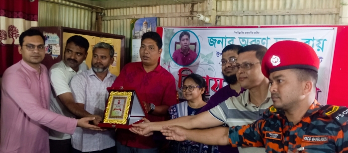 কালাই প্রেসক্লাবের পক্ষ থেকে কৃষি কর্মকর্তাকে অশ্রুশিক্ত বিদায় সংবর্ধনা
