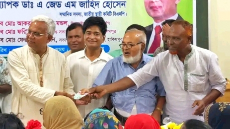 ‘স্বৈরাচারের পুনরাবৃত্তি ঠেকান’—অন্তর্বর্তী সরকারকে ডা. জাহিদের কড়া বার্তা
