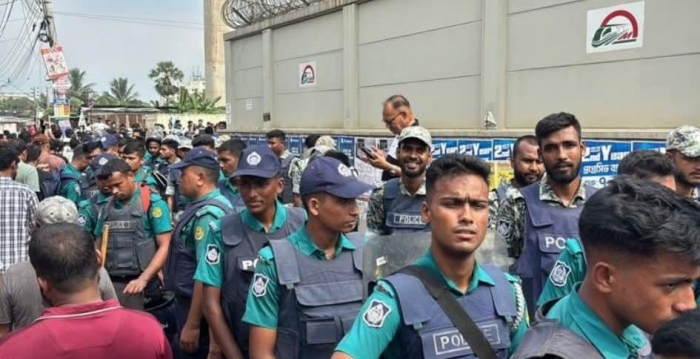 মাইলস্টোন এলাকায় বাড়ছে পুলিশের উপস্থিতি