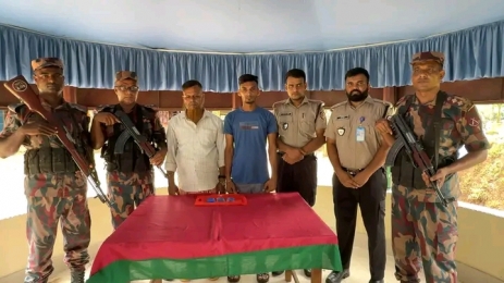 দিনাজপুর-৬ আসনের তৃণমূল বিএনপি’র সাবেক এমপি প্রার্থী ইয়াবাসহ আটক