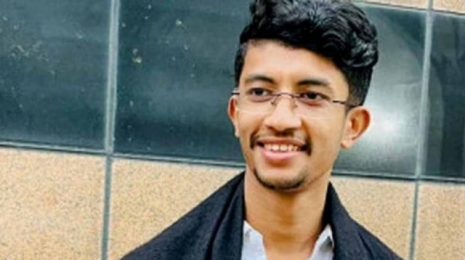 রিয়াদের বাসায় মিলল ২ কোটি ২৫ লাখ টাকার চেক
