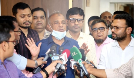 “৫ আগস্ট ঘিরে কোনো নিরাপত্তা শঙ্কা নেই: স্বরাষ্ট্র উপদেষ্টা