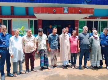 জামালপুরের বকশীগঞ্জে পুলিশের অভিযানে নাশকতার মামলায় চারজনকে আটক করা হয়েছে। একই সঙ্গে অন্যান্য মামলায় আরও চারজনকে আটক করেছে পুলিশ