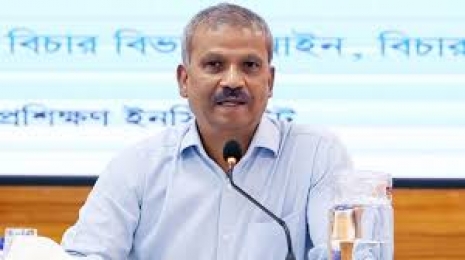 নির্বাচনের তারিখ 'কিছুদিনের মধ্যে'ই ঘোষণা হবে – আইন উপদেষ্টা আসিফ নজরুল