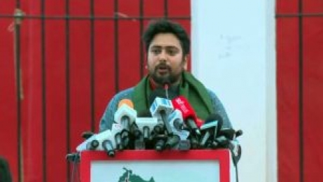 নতুন ফ্যাসিবাদ গজানোর শঙ্কায় ঘরে ফিরতে পারিনি নাহিদ ইসলাম