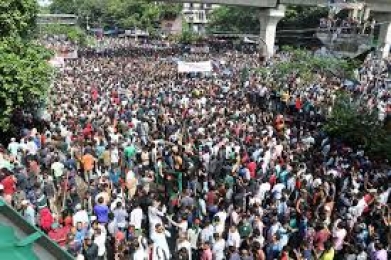 ছাত্রদের উপর গুলি চালানোতেই ফুঁসে উঠেছিল জনতা, সমন্বয়কারীদের ডাকে নয়