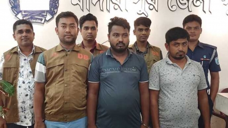 বিশ্ববিদ্যালয় শিক্ষককে হাত-পা বেঁধে জিম্মি, ডিবি'র জালে ২