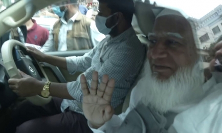 হাসপাতাল থেকে বাসায় ফিরলেন জামায়াত আমির।