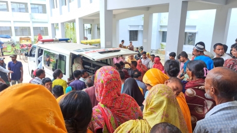 সৈয়দপুর রেল কোয়ার্টারে অজ্ঞাত মহিলার লাশ উদ্ধার। 