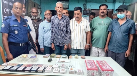 জুয়ার আসর থেকে উপজেলা বিএনপির সভাপতিসহ- আটক ৩৪