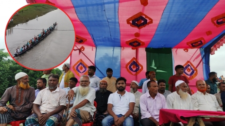 বকশীগঞ্জে হাজারো মানুষের উপস্থিতিতে নৌকা বাইচ প্রতিযোগিতা অনুষ্ঠিত।