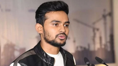 চাঁদাবাজিতে সংশ্লিষ্টতার অভিযোগ রাজনৈতিক উদ্দেশ্যপ্রণোদিত : আসিফ মাহমুদ 
