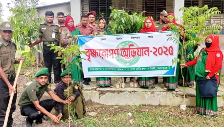 জয়পুরহাটের পাঁচবিবিতে বৃক্ষরোপণ কর্মসূচির উদ্বোধন ।