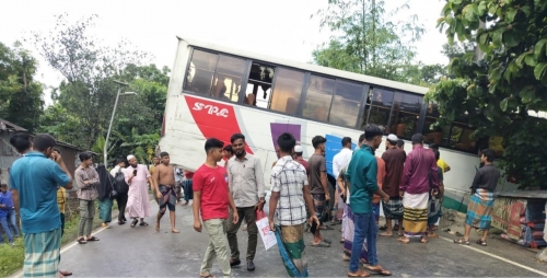 আমতলীতে বাসের চাপায় নির্মাণ শ্রমিক নিহত