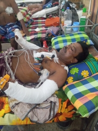 বরিশালে মাদকচক্রের তাণ্ডব: রেজা হত্যা মামলার আসামিদের হামলায় যুবনেতা সোহেল গুরুতর আহত